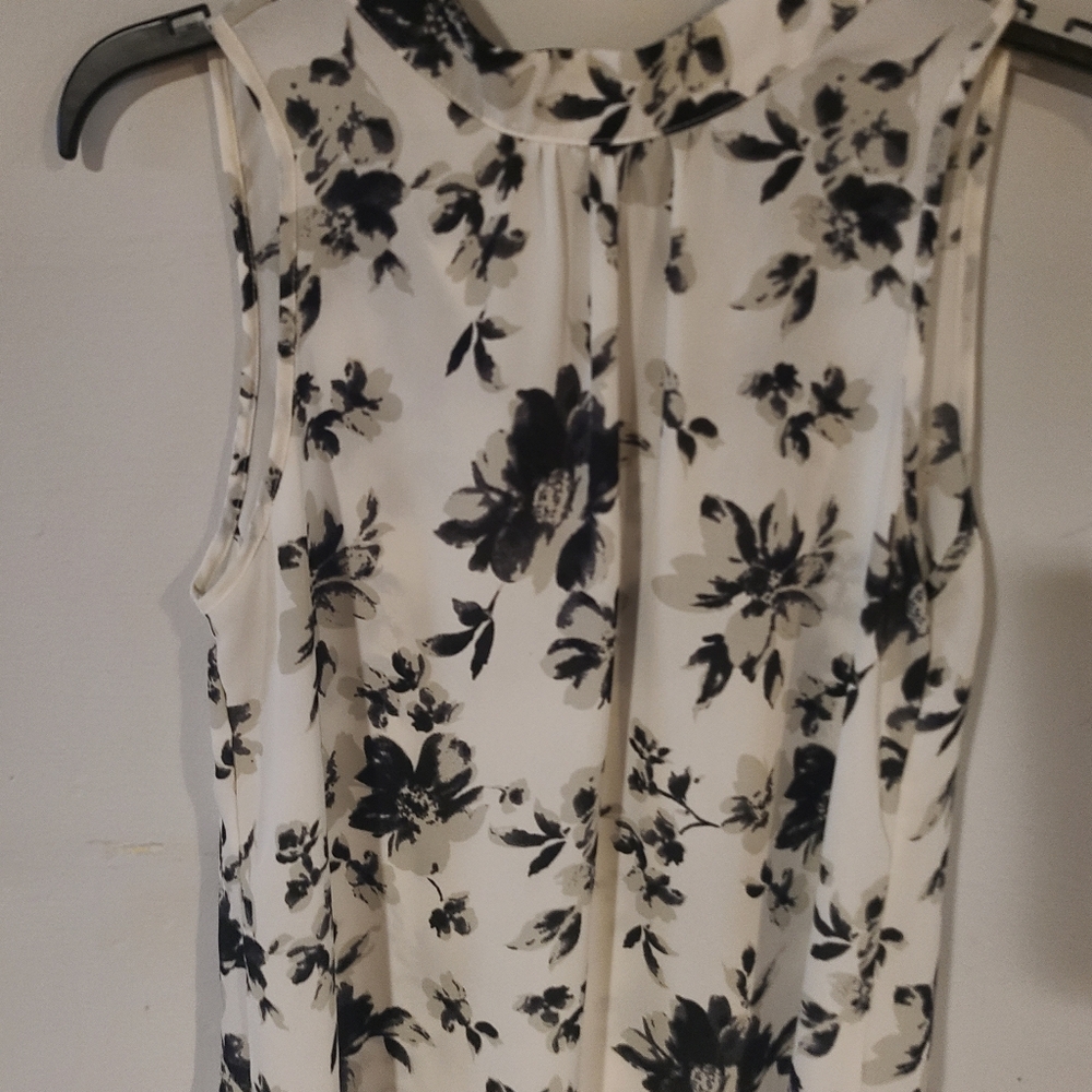Floral Sleeveless Top - Black and White